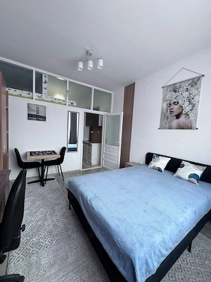 Prima închiriere Garsoniera noua Carpaților, Metrom, boxa,vedere Tâmpa 