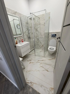 Inchiriez casa Bucurestii Noi