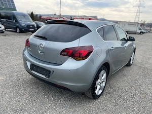 Opel Astra J  - imagine 4