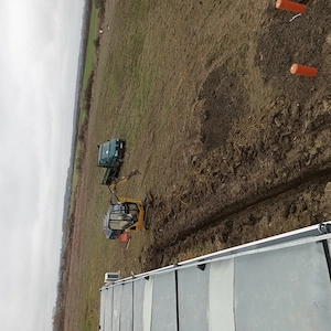 Miniexcavator 1.8 t util în spatii înguste  - imagine 4