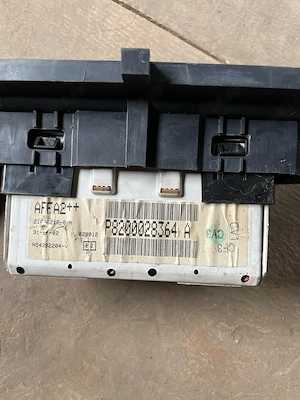 dispay bord renault clio 2 - imagine 2