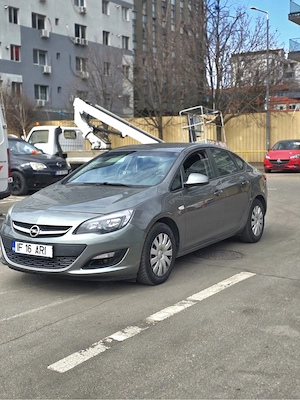 Opel Astra J 2019 - imagine 5