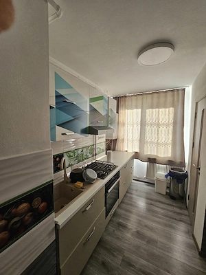 Închiriez apartament 2 camere
