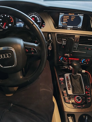 Audi  A 4 Allroad  - imagine 4