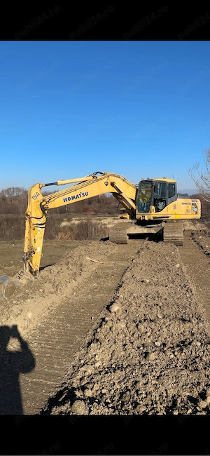Prestari servicii sau închiriez excavator 