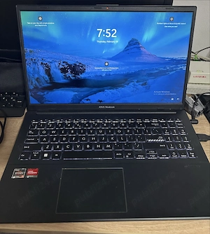 Laptop ASUA Vivobook 15-Performanta si portabilitate la un pret acesibil
