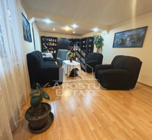 Casa individuala de vanzare, cu 4 camere si 2 garaje, zona Lipovei - imagine 9