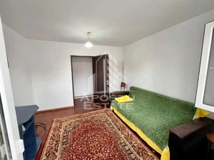 Apartament cu 2 camere,decomandat, centrala proprie, Plavat 2 - imagine 2