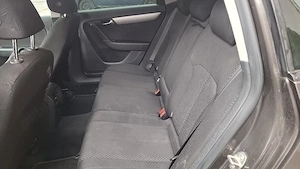 VwPassat 1.6 Tdi euto 5 an fab 2013 - imagine 8