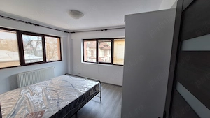 Proprietar închiriez apartament 3 camere in vila  - imagine 3