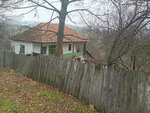 Casa la tara ,in stare buna  - imagine 3