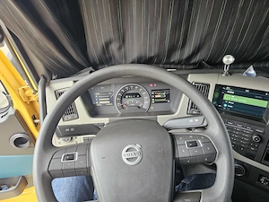 Vand Volvo FM si cisterna bitum Kassbohrer 2020 - imagine 10