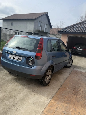 Ford fiesta impecabil - imagine 4