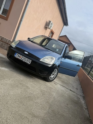 Ford fiesta impecabil