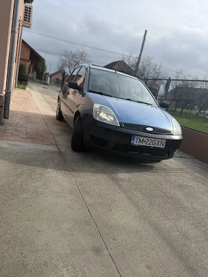 Ford fiesta impecabil - imagine 2