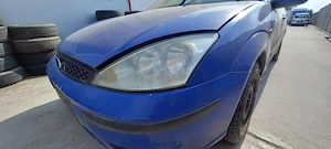 Far stanga/dreapta Ford Focus 1