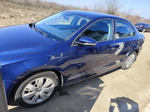 Volkswagen Jetta - imagine 2