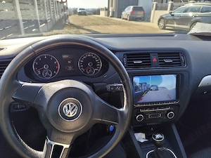 Volkswagen Jetta - imagine 4