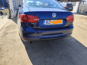 Volkswagen Jetta - imagine 3