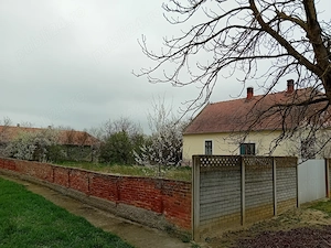 Proprietar, vând casă cu grădină mare în Hitiaș - imagine 2
