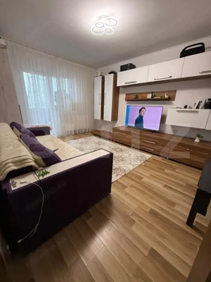 Apartament 2 camere, decomandat, etaj intermediar, parcare, zona linistita