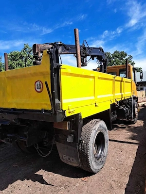 Iveco basculabil cu macara 