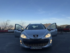 Vând Peugeot 308-2011 diesel 1.6 economic  - imagine 8