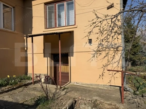 Casa de vanzare in suprafat de 90 mp cu 583 mp teren, loc. Zalau zona Bradet