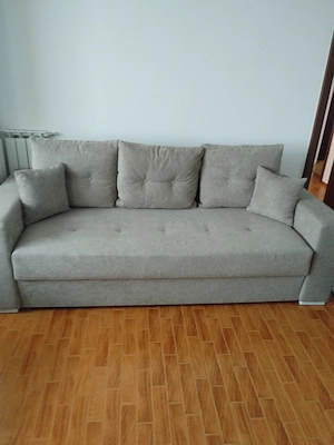 canapea extensibila 3 locuri. 