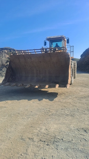 Incarcator cu o cupa Volvo L330E - imagine 2