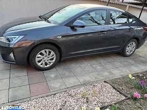 Hyundai Elantra 1.6 MPI   2  km reali - imagine 3