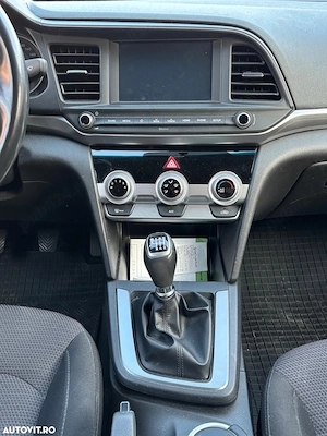 Hyundai Elantra 1.6 MPI   2  km reali - imagine 5