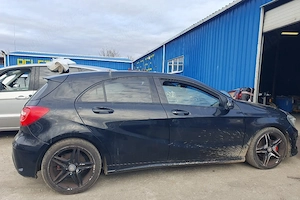 Dezmembrez Mercedes A Class W176 AMG 1.5 CDI 2014 - imagine 3