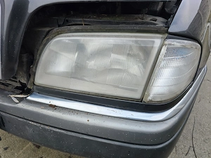 Far stanga Mercedes Benz C200 W202