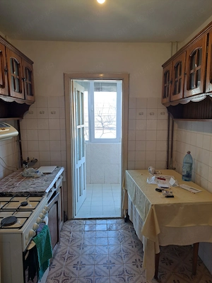 3 cam decomandat ETAJ 1 centrala proprie zona Lipovei - imagine 4