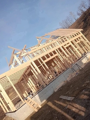 reparații acoperiș montaj tablă dulgheri țiglă metalic Hidroizolatii bloc  - imagine 4
