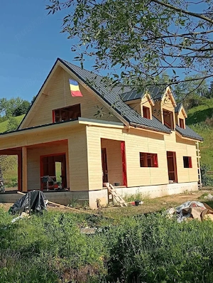 reparații acoperiș montaj tablă dulgheri țiglă metalic Hidroizolatii bloc  - imagine 5
