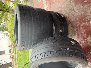 Anvelope vara + covorașe Skoda superb 2  - imagine 3