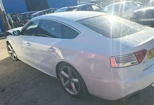 Dezmembrez Audi A5 S Line 2.0TDI 2013 - imagine 4