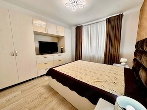 Apartament 3 camere DECOMANDAT cu parcare, intabulat, mobilat-utilat - imagine 2