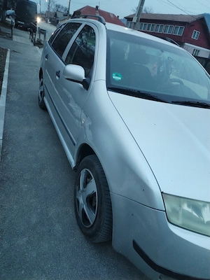 Vand Skoda Fabia in stare buna  - imagine 6