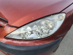 Far dreapta Peugeot 307