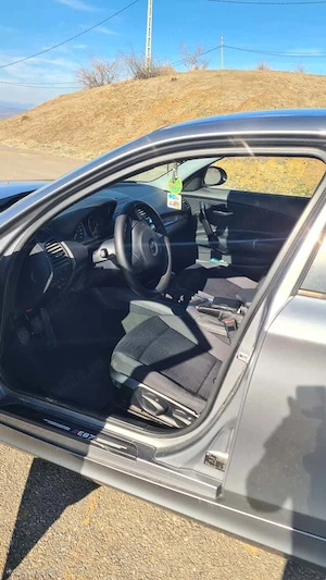 BMW Seria 1, E87, 122cp, 2009 - imagine 6