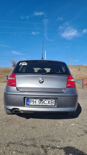 BMW Seria 1, E87, 122cp, 2009 - imagine 2