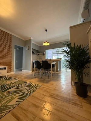 Apartament 3 camere - de vanzare - Dumbravita