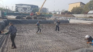 Echipa de fierari betonisti executăm lucrări montat fasonat  - imagine 2