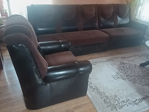 Vând coltar+fotoliu în stare foarte buna
