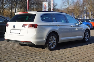 VW Passat Variant 2 0TDI DSG 150CP - imagine 5