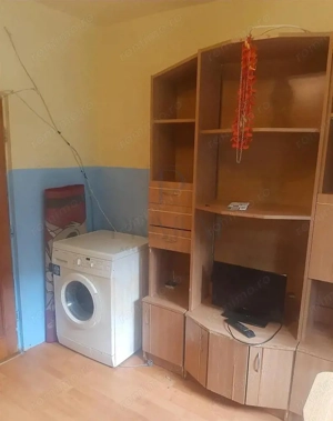Garsoniera - Decomandat - Mobilat si Utilat - Zona Buziasului - imagine 4