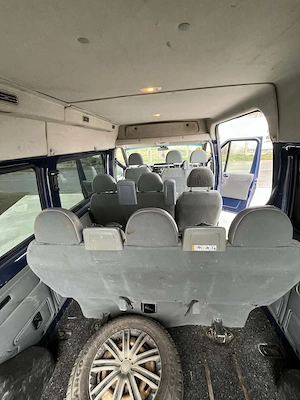 Ford Transit 8+1 persoane  - imagine 2